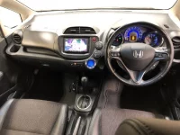 Honda FIT лот № 3060 оценка 4  с аукциона в Японии 4