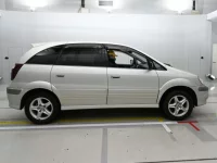 Toyota NADIA лот № 30559 оценка 4  с аукциона в Японии 2