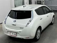 Nissan LEAF лот № 90183 оценка 4  с аукциона в Японии 4