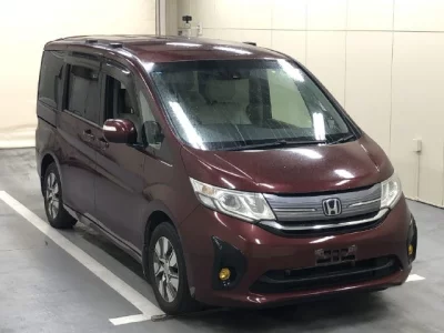 Honda STEP WAGON  с аукциона в Японии