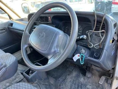 Toyota HIACE VAN  с аукциона в Японии