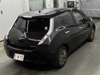 Nissan LEAF лот № 90200 оценка 3  с аукциона в Японии 4