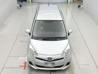 Toyota RACTIS лот № 30577 оценка 3.5  с аукциона в Японии 6