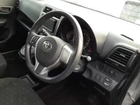 Toyota RACTIS лот № 30577 оценка 3.5  с аукциона в Японии 8