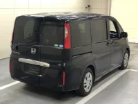 Honda STEP WAGON лот № 3074 оценка 3.5  с аукциона в Японии 3