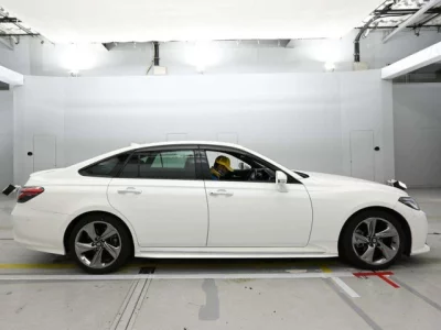 Toyota CROWN  с аукциона в Японии