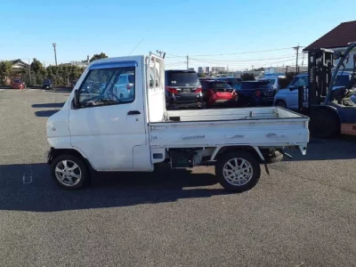 Mitsubishi MINICAB TRUCK
