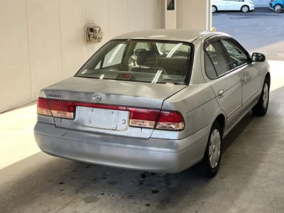 Nissan SUNNY