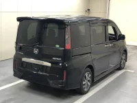 Honda STEP WAGON лот № 5015 оценка 3.5  с аукциона в Японии 3