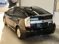 Toyota PRIUS PHV лот № 3651 оценка 3.5  с аукциона в Японии 4