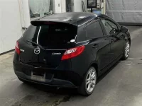 Mazda DEMIO лот № 90257 оценка 3.5  с аукциона в Японии 4