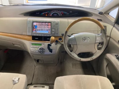 Toyota ESTIMA  с аукциона в Японии