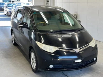 Toyota ESTIMA  с аукциона в Японии