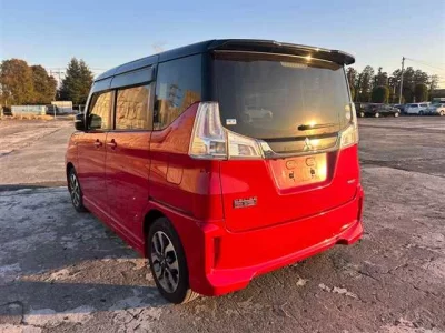 Mitsubishi DELICA D2  с аукциона в Японии