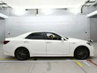 Toyota CROWN лот № 30635 оценка 4  с аукциона в Японии 2