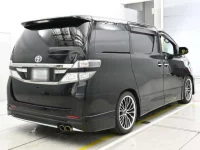 Toyota VELLFIRE лот № 30639 оценка 4  с аукциона в Японии 1
