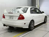 Mitsubishi LANCER лот № 30642 оценка R  с аукциона в Японии 1