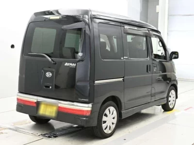 Daihatsu Atrai Wagon  с аукциона в Японии