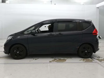 Honda FREED  с аукциона в Японии