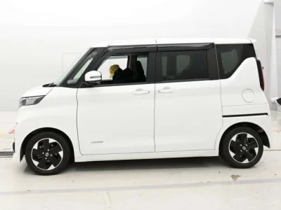 Nissan ROOX  с аукциона в Японии