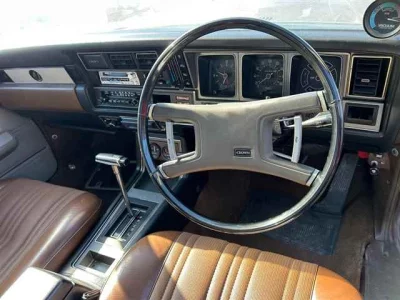 Toyota CROWN  с аукциона в Японии