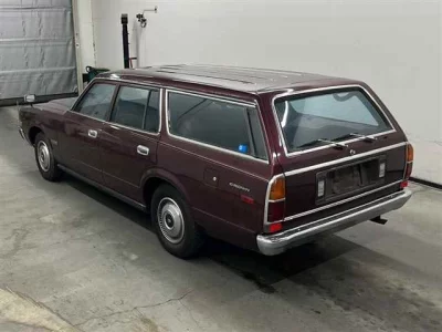 Toyota CROWN  с аукциона в Японии