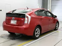 Toyota PRIUS лот № 30675 оценка R  с аукциона в Японии 1