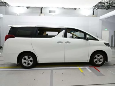 Toyota ALPHARD  с аукциона в Японии