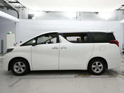 Toyota ALPHARD  с аукциона в Японии