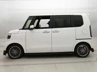 Honda N BOX лот № 107 оценка 4  с аукциона в Японии 3