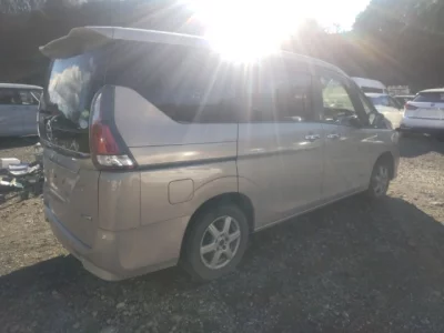 Nissan SERENA  с аукциона в Японии