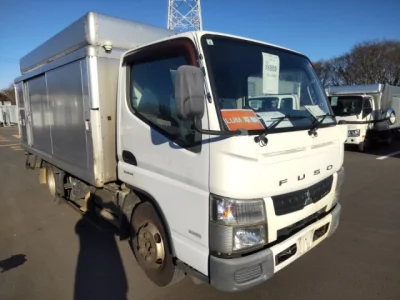 Mitsubishi CANTER  с аукциона в Японии