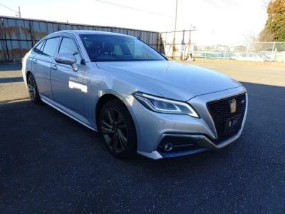 Toyota CROWN  с аукциона в Японии