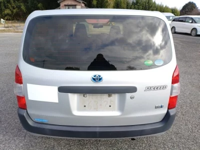 Toyota SUCCEED  с аукциона в Японии