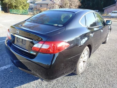 Nissan FUGA  с аукциона в Японии