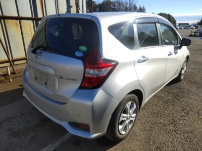 Nissan NOTE  с аукциона в Японии
