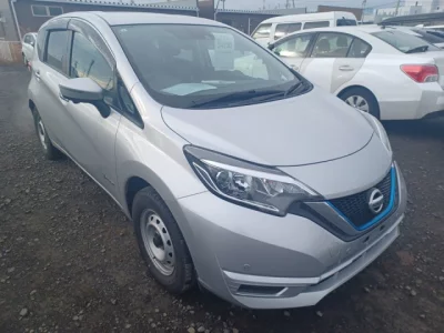 Nissan NOTE  с аукциона в Японии