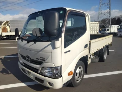 Hino DUTRO  с аукциона в Японии