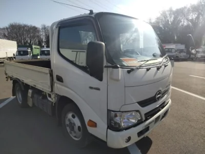 Hino DUTRO  с аукциона в Японии