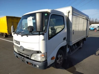Hino DUTRO  с аукциона в Японии