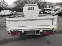 Hino DUTRO лот № 17006 оценка 3.5  с аукциона в Японии 3