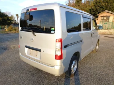Mazda BONGO VAN  с аукциона в Японии