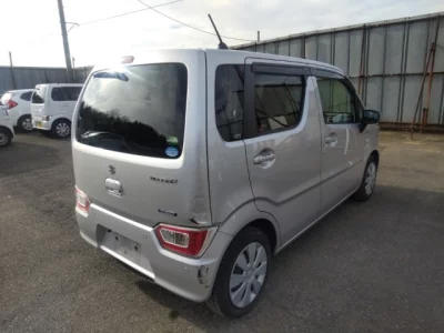 Suzuki WAGON R  с аукциона в Японии