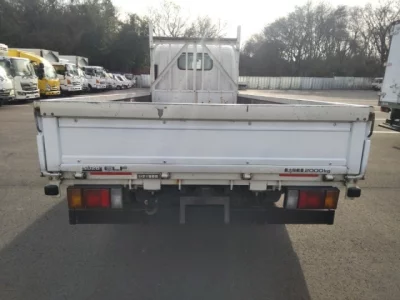 Isuzu ELF  с аукциона в Японии