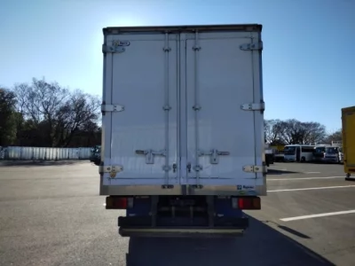 Isuzu ELF  с аукциона в Японии