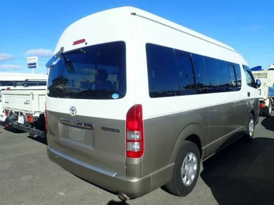 Toyota HIACE  с аукциона в Японии