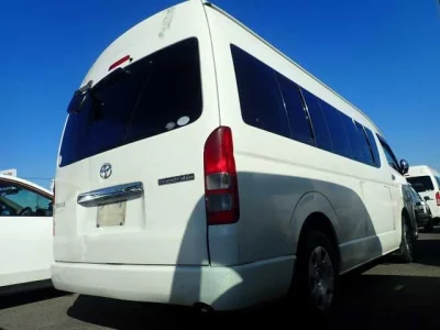 Toyota HIACE  с аукциона в Японии