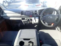 Toyota HIACE VAN лот № 106 оценка 3.5  с аукциона в Японии 5