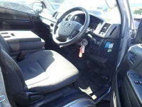 Toyota HIACE VAN лот № 106 оценка 3.5  с аукциона в Японии 6