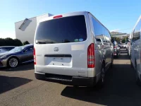 Toyota HIACE VAN лот № 106 оценка 3.5  с аукциона в Японии 1